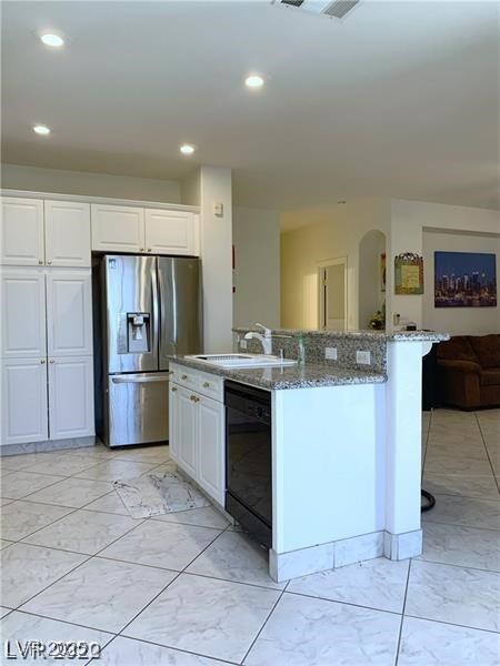 Building Photo - 3875 Cape Royal St