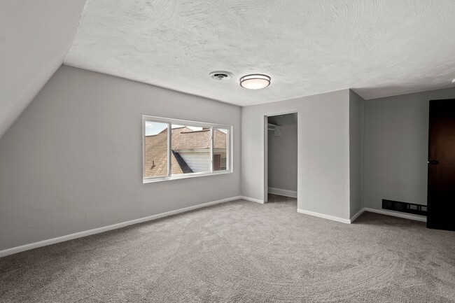 Building Photo - 1025 Brownsville Rd