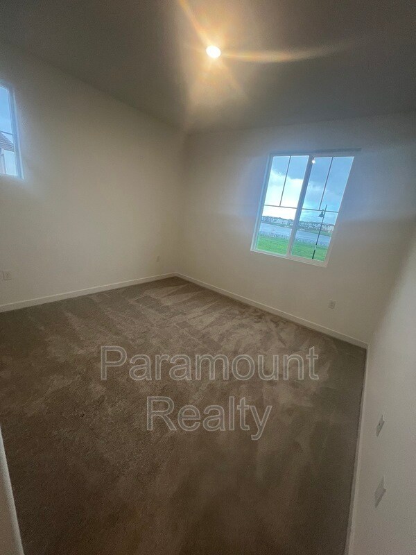 Building Photo - 16516 Barnett St