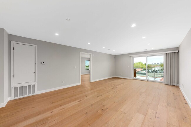 Building Photo - 30 Hermosa Ave