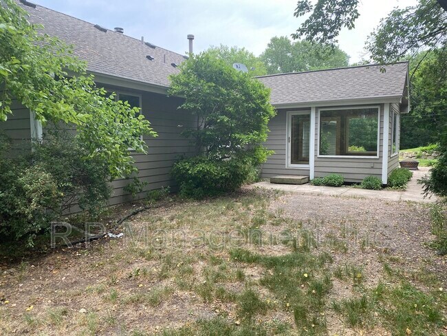 Building Photo - 4626 Linnea Ln
