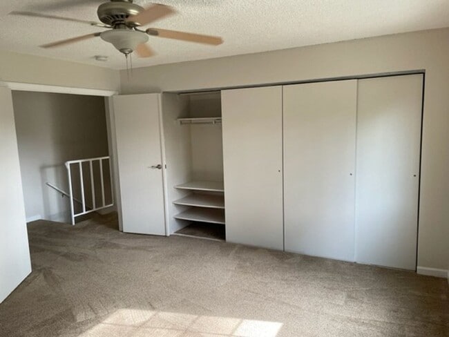Building Photo - Spacious Townhome in Arvada