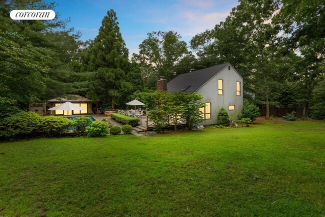 Building Photo - 10 Whale Rock Ln