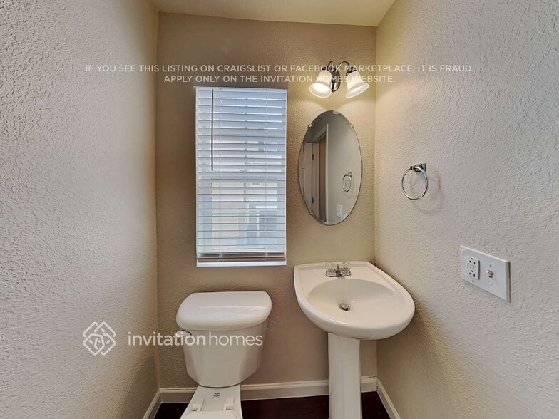 Building Photo - 1466 Nemrick Pl