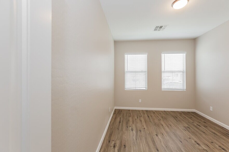 Building Photo - 21886 S 215th Pl