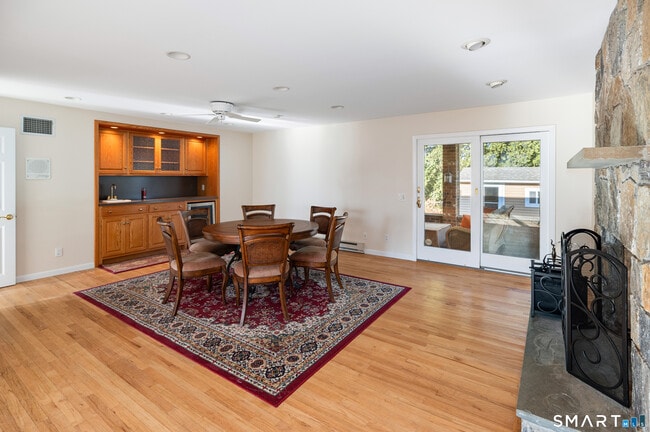 Building Photo - 48 Lanell Dr