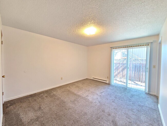 Building Photo - 2118 E Boone Ave