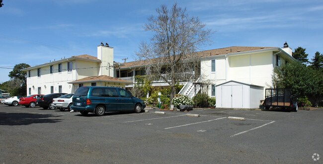 Building Photo - Kingwood Apartments