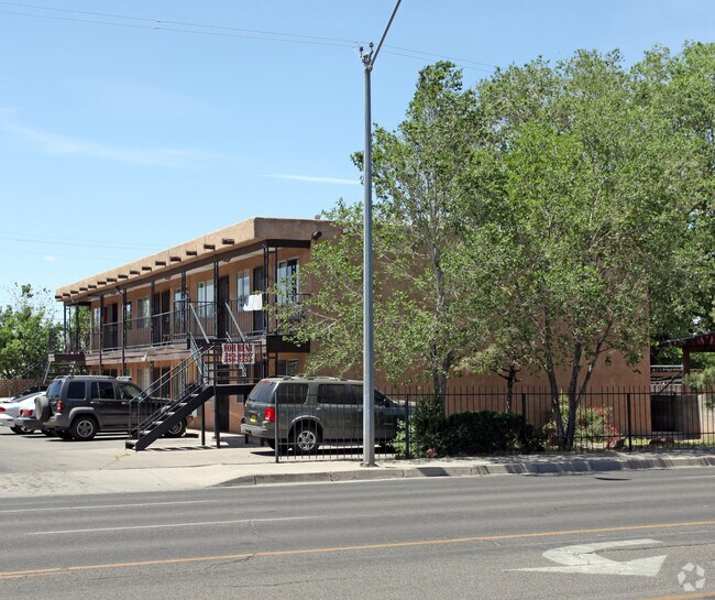 Building Photo - 433-437 Louisiana Blvd SE