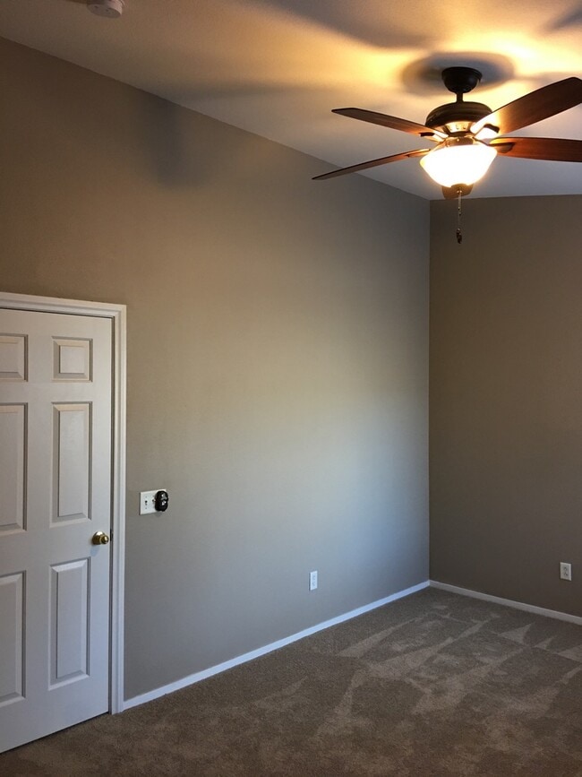 Building Photo - 2001 Quartz Cliff St