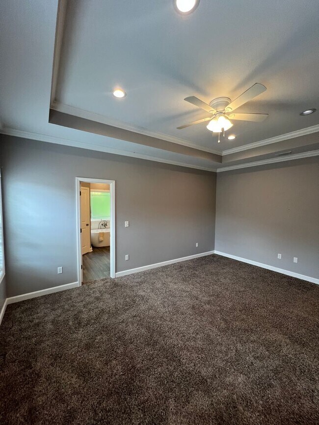 Building Photo - 112 Bellwood Trail