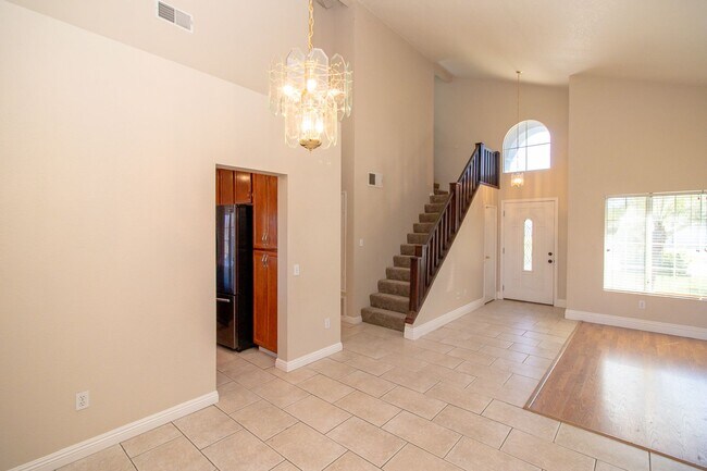 Building Photo - Warm and Inviting 3-Bedroom Home in the Heart of Menifee