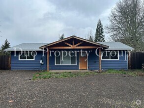 Building Photo - Updated South Eugene Home with Large Yard