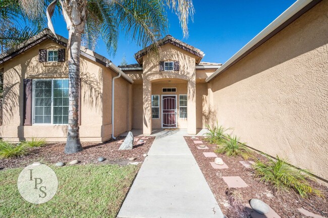 Building Photo - NorthWest Fresno Home, 3BR/2BA, Built 2005...