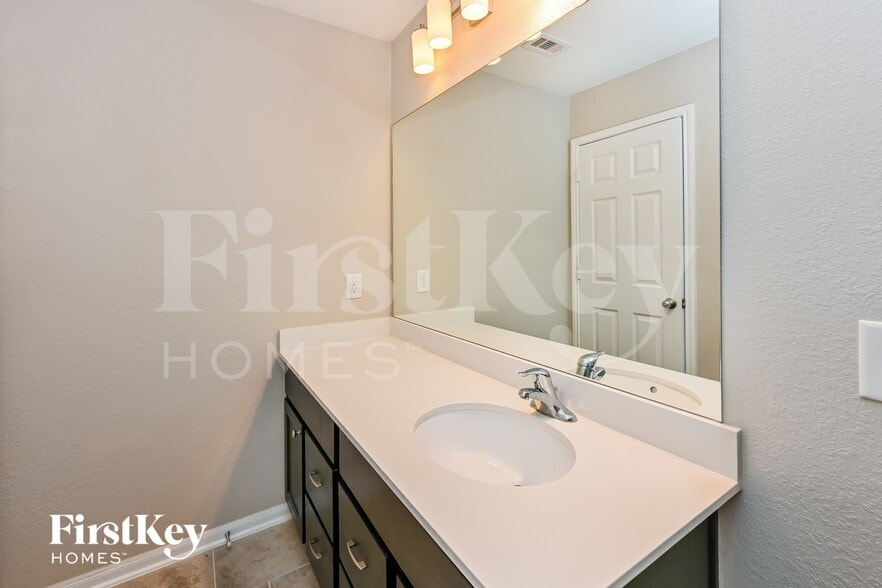 Building Photo - 12731 Arcola Valley Ct