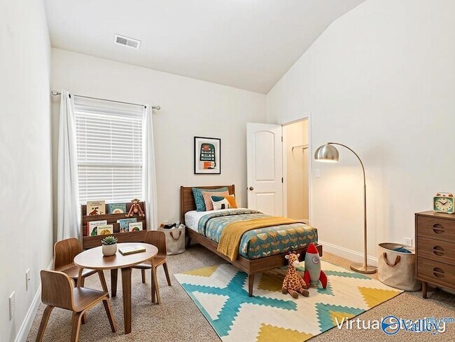 Building Photo - 8207 NW Stone Mill Dr