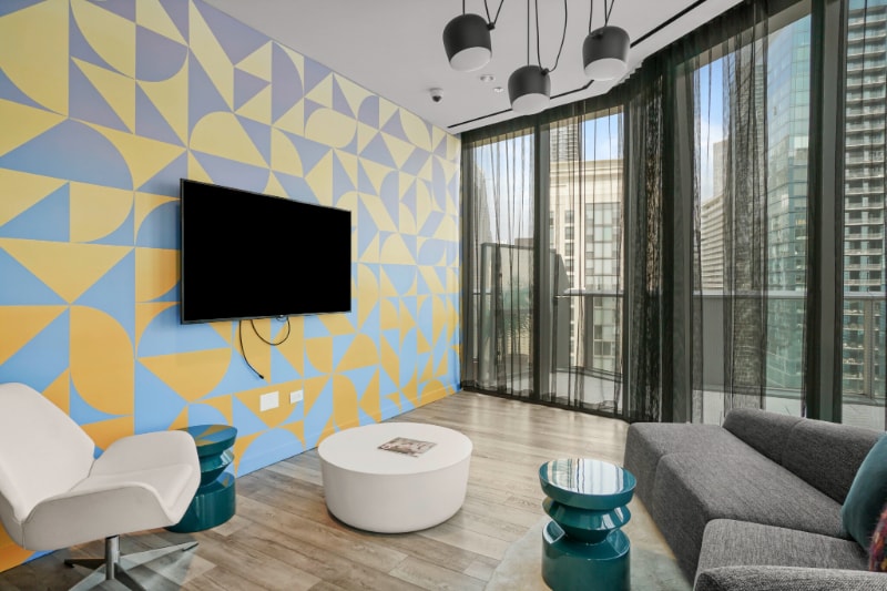 Building Photo - 489 E Randolph St