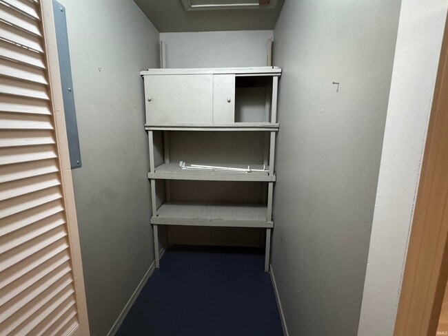 Building Photo - 709 Thornberry Dr