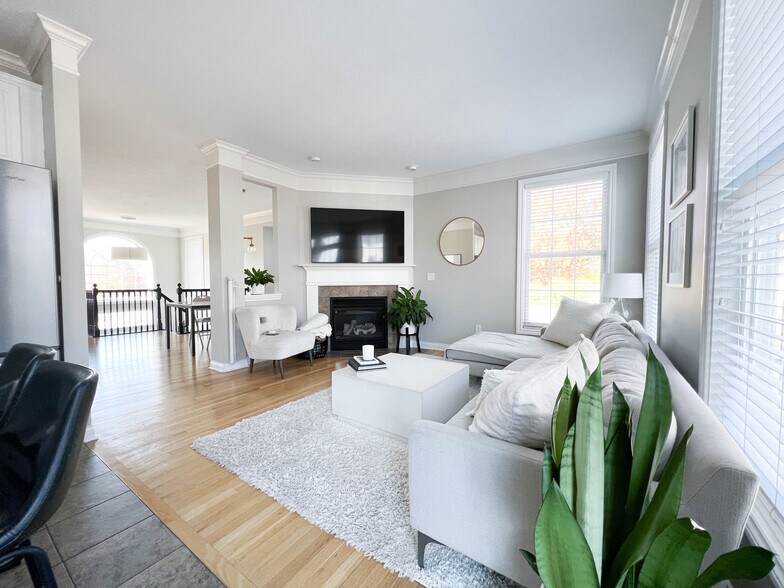 Building Photo - 8661 N Meridian St