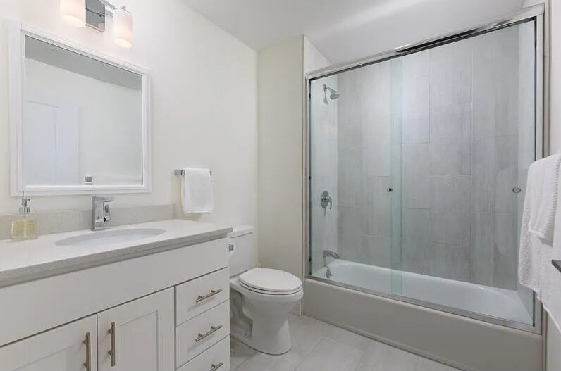 Building Photo - 170 W Broadway