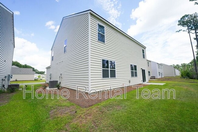 Building Photo - 156 Kraft Kove