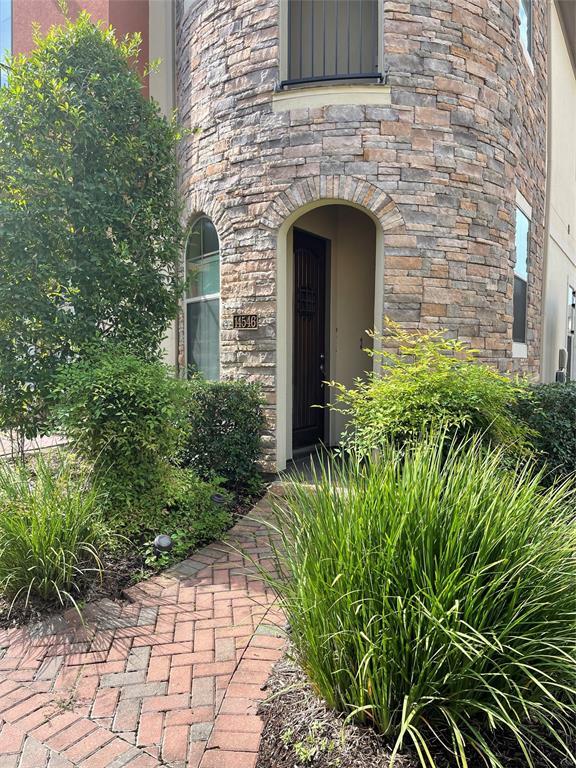 Building Photo - 14546 San Pietro Dr