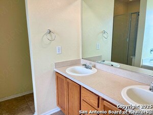 Building Photo - 9523 Ascending Port