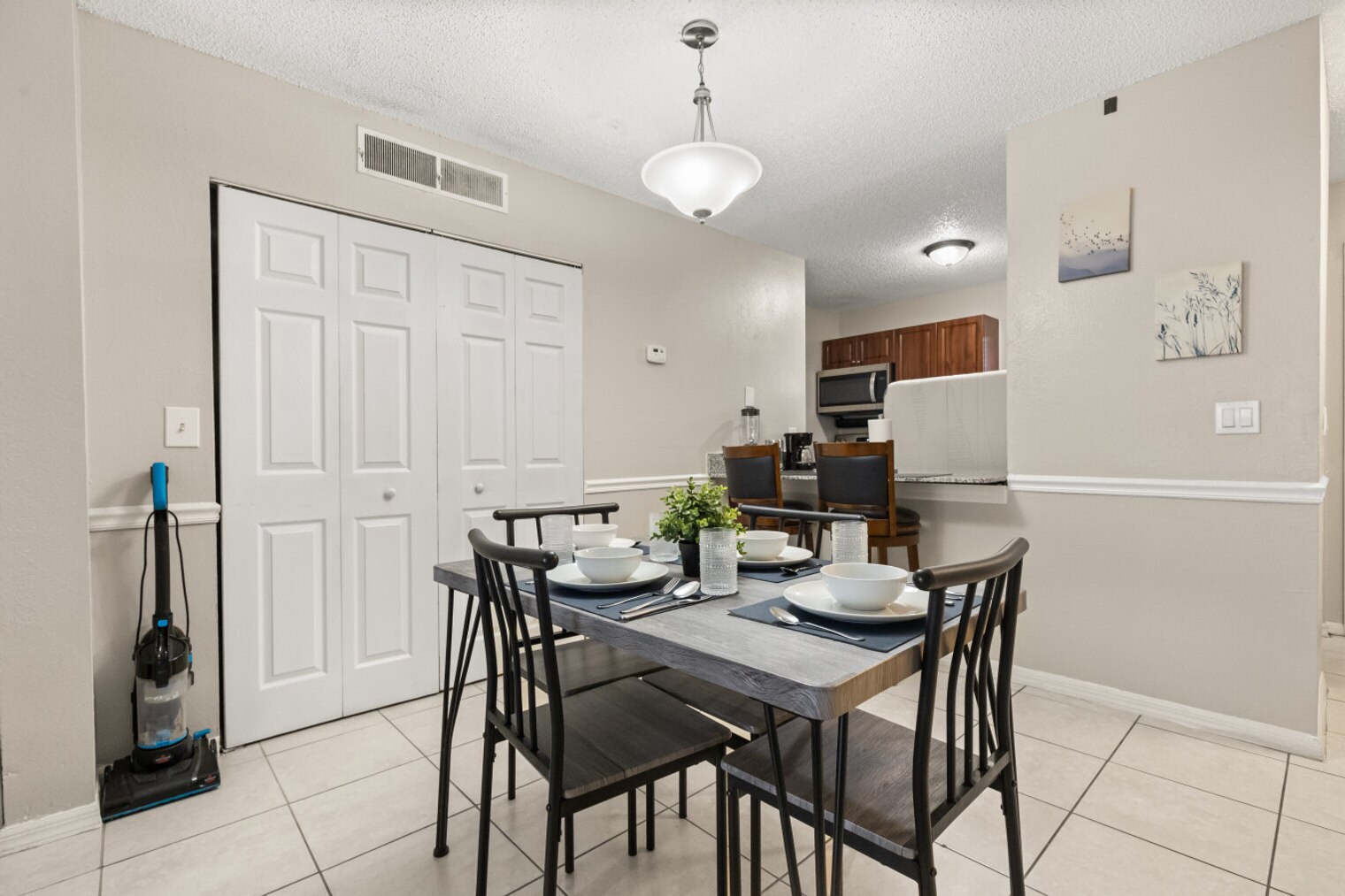 Building Photo - 13921 Heritage Club Dr
