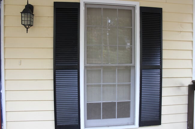 Building Photo - 1410 Ashbrook Dr NW