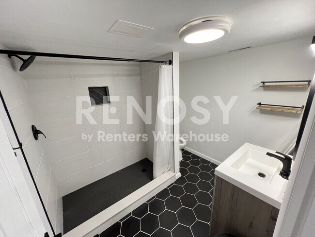 Building Photo - 7274 S Chase Way