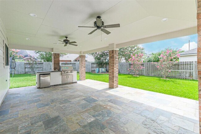 Building Photo - 12207 Salmon Creek