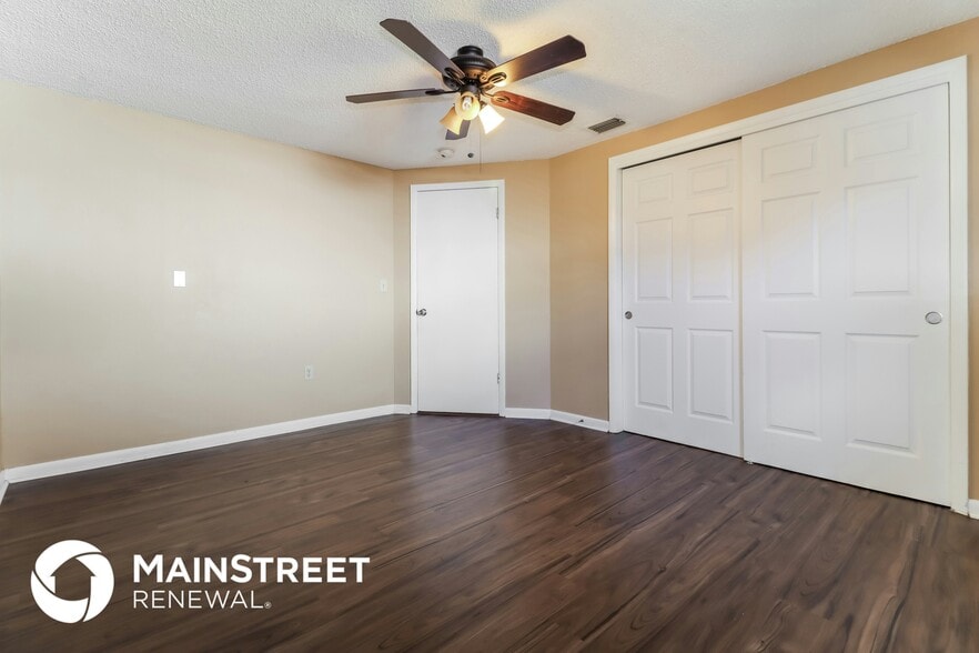 Building Photo - 2026 Tumbleweed Dr