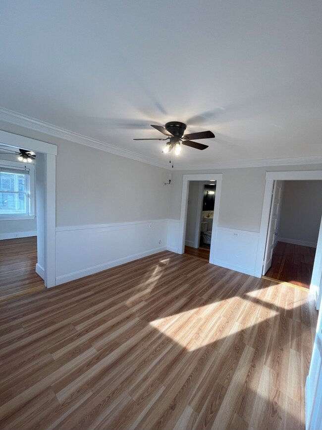 Dining Room - 14 Schley St