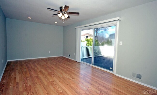 Building Photo - 1 Orchid Ct