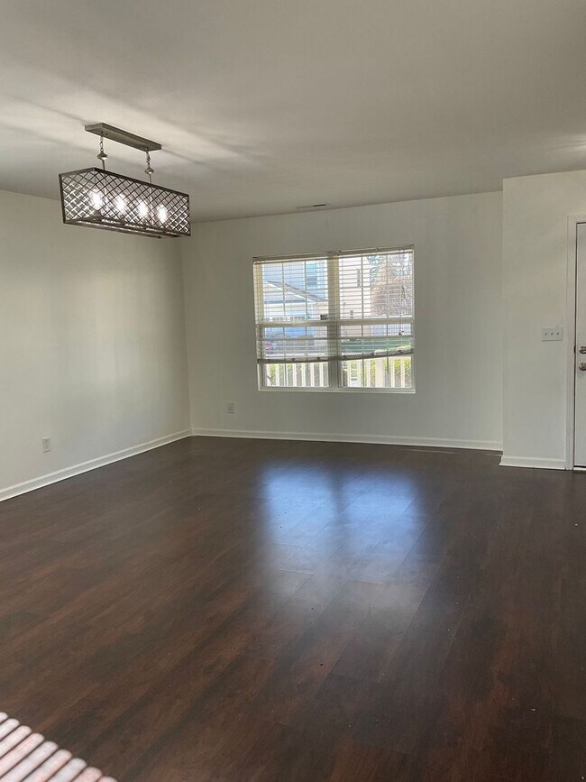 Building Photo - Beautiful Home in Gastonia Ready just for you!