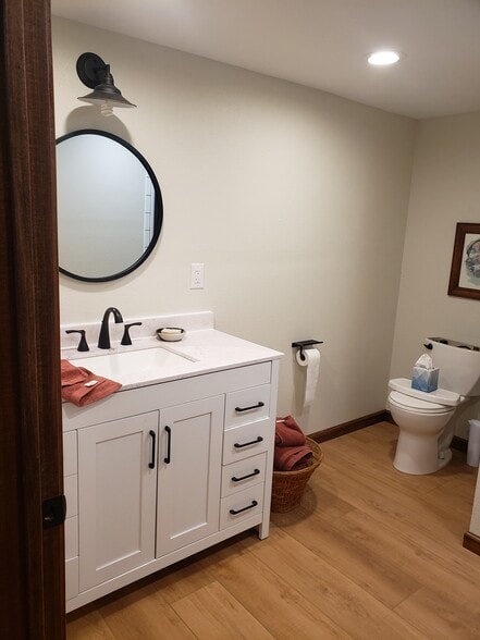 Basement bathroom - 315 Lakeshore Dr