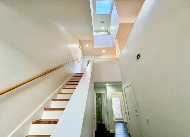 Building Photo - 4214 Swiss Ave