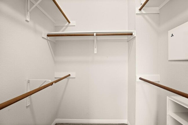 Building Photo - 8518 Cahill Dr