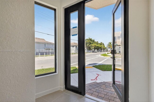 Building Photo - 13835 SW 261st Terrace