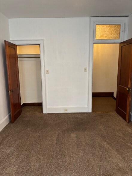 Building Photo - 1404 Washburn St