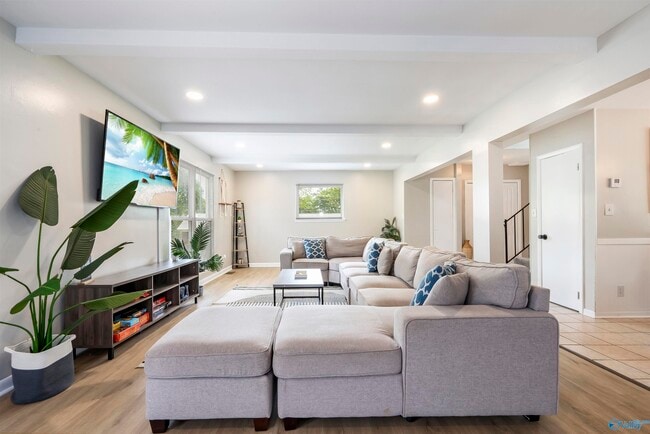 Building Photo - 202 High Rd