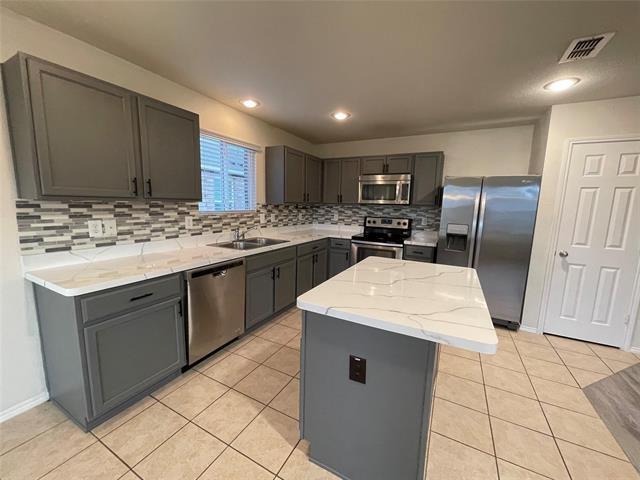 Building Photo - 5817 Mountain Bluff Dr