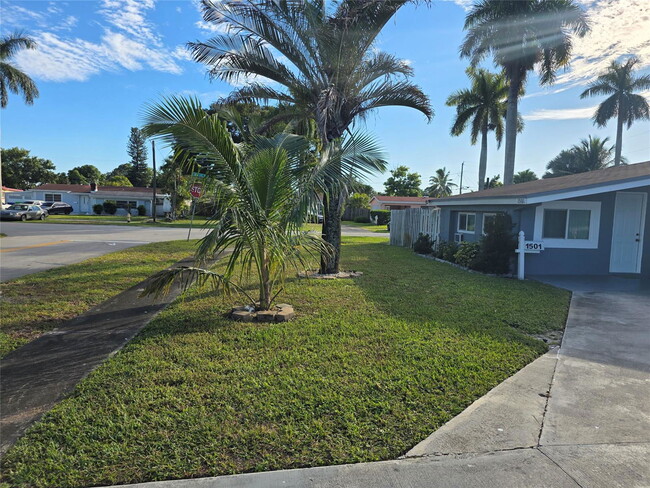 Building Photo - 1501 NW 62nd Terrace