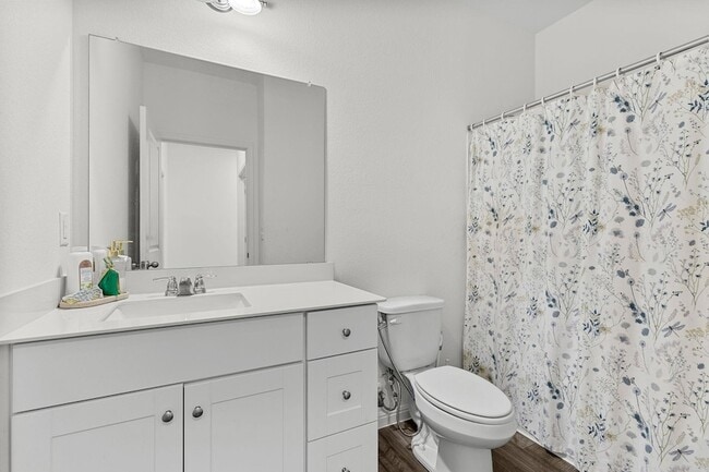 Building Photo - 1003 Sika Cv