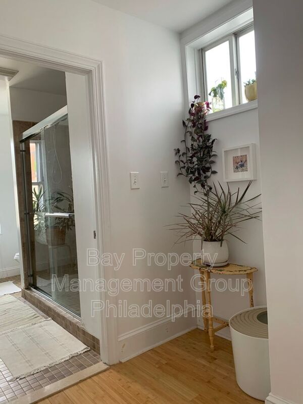 Building Photo - 2018 N Hancock St