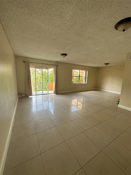 Building Photo - 17911 NW 68th Ave