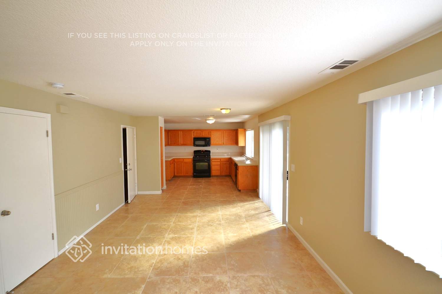 Building Photo - 3542 Catalina Way