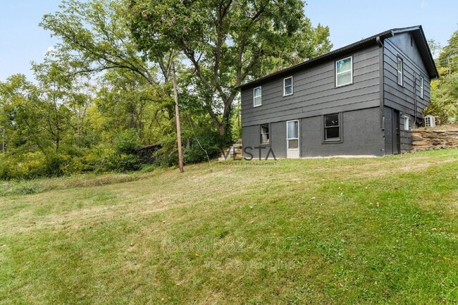 Building Photo - 435 Reems Creek Rd