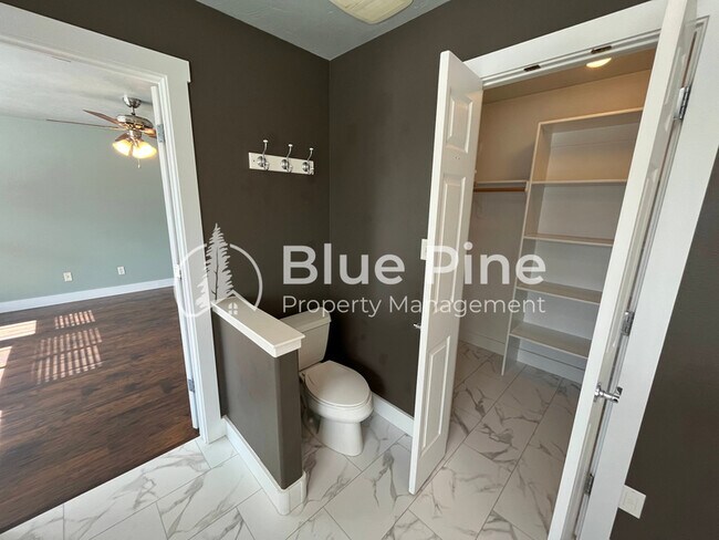 Building Photo - 157 Leesburg Ln