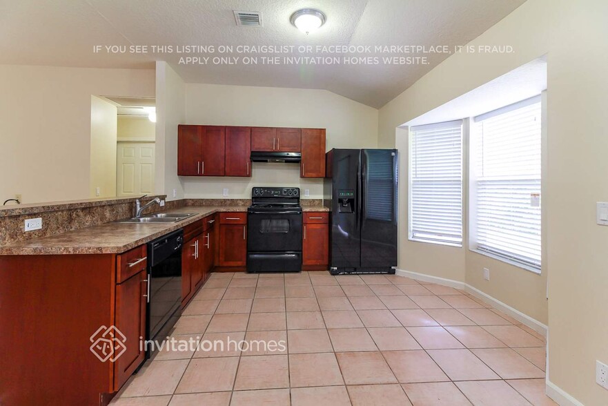 Building Photo - 15733 82nd Ln N